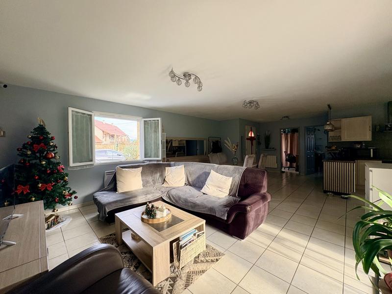 Maison - 95 m² - 5 pièces