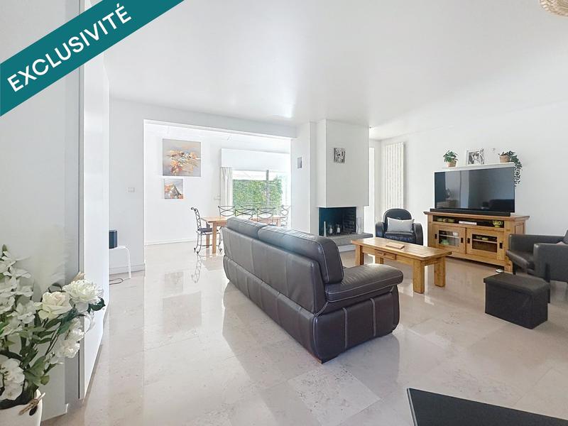 Maison - 271 m² - 9 pièces