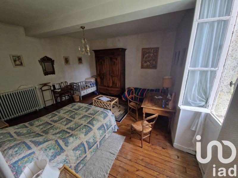 Maison - 567 m² - 12 pièces