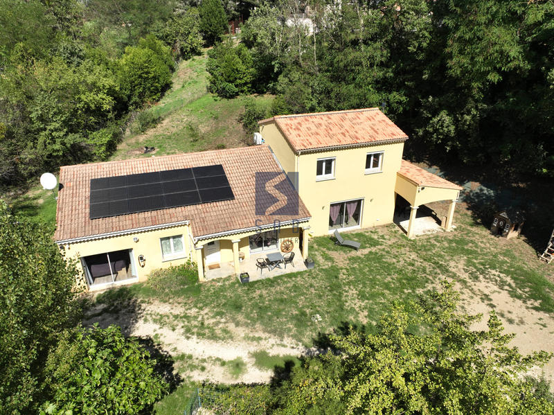 Maison - 175 m² - 9 pièces