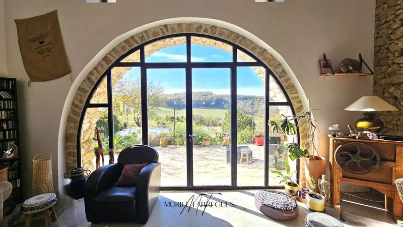 Maison - 189 m² - 6 pièces