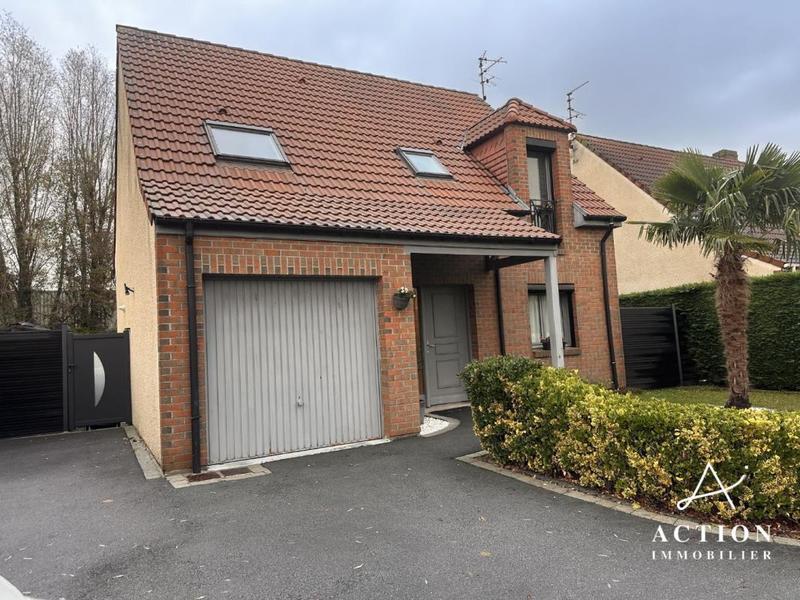 Maison - 110 m² - 4 pièces