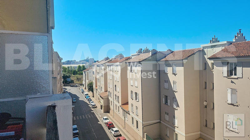 Appartement - 98 m² - 5 pièces