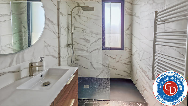 Maison - 168 m² - 5 pièces