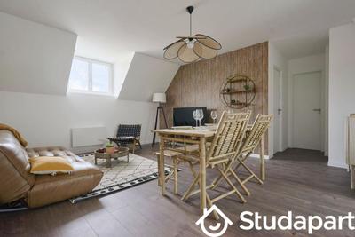 Chambre - 12 m² - 1 pièce