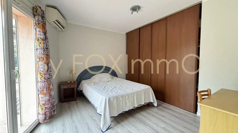 Maison - 230 m² - 6 pièces