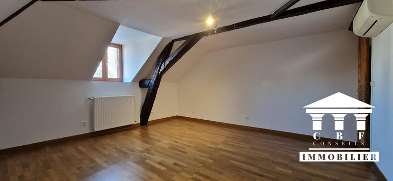 Maison - 220 m² - 10 pièces