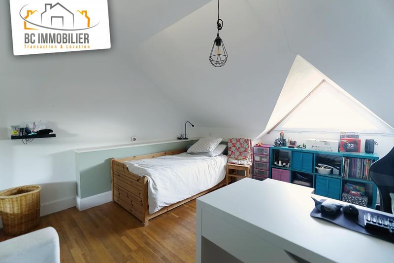 Maison - 167 m² - 6 pièces