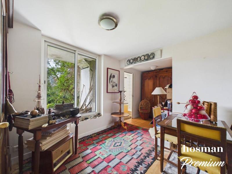 Maison - 213 m² - 8 pièces