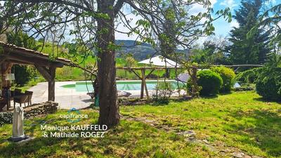 Maison - 278 m² - 4 pièces