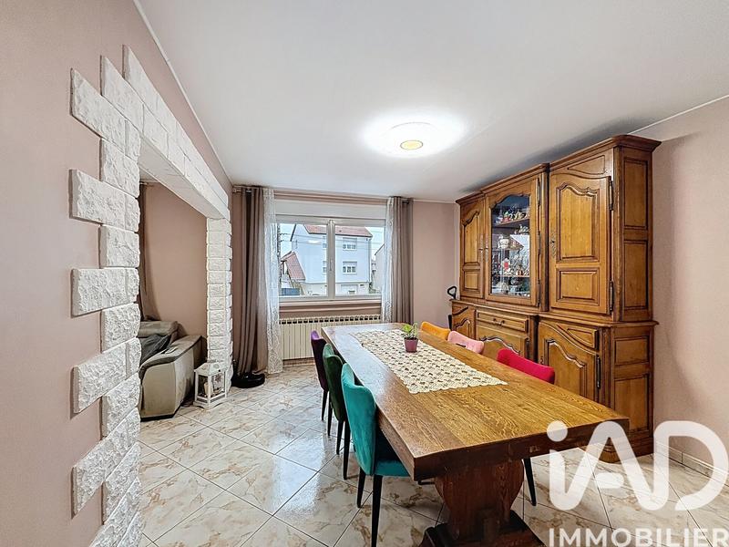 Maison - 90 m² - 5 pièces