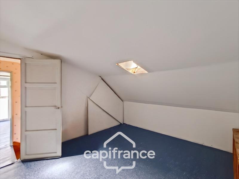 Maison - 94 m² - 6 pièces
