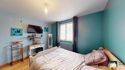 Maison - 93 m² - 5 pièces