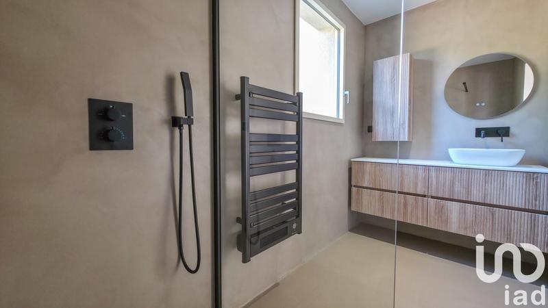 Maison - 198 m² - 5 pièces