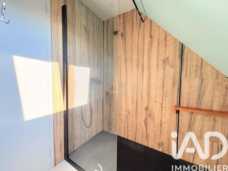 Maison - 300 m² - 11 pièces