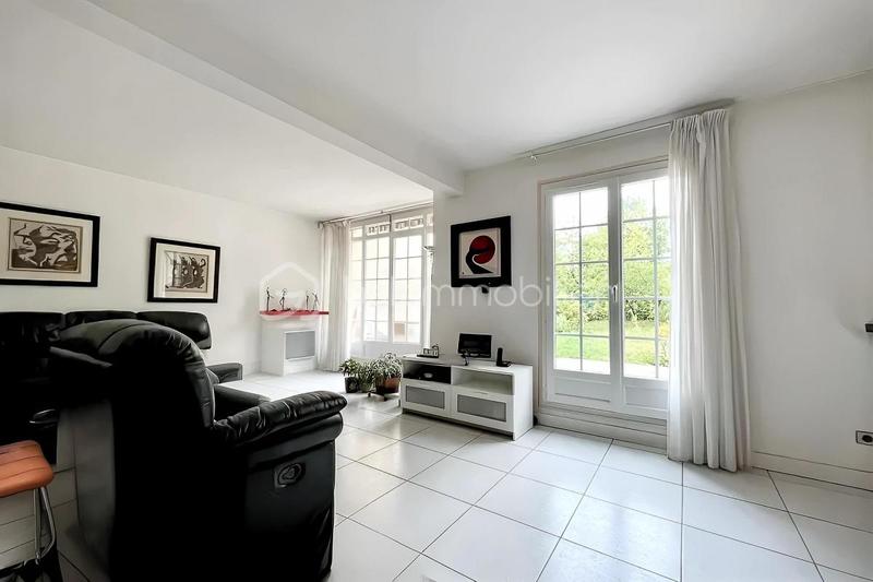 Pavillon - 125 m² - 6 pièces