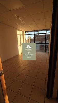 Bureau - 118 m² - 5 pièces