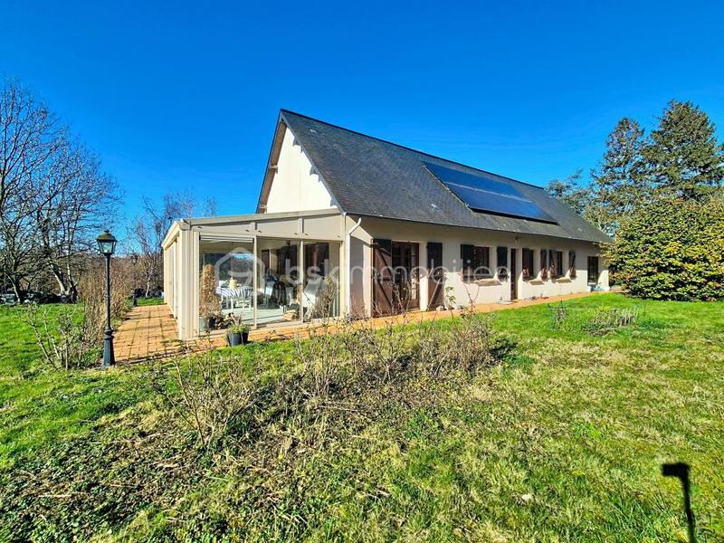 Maison traditionnelle - 150 m² - 7 pièces