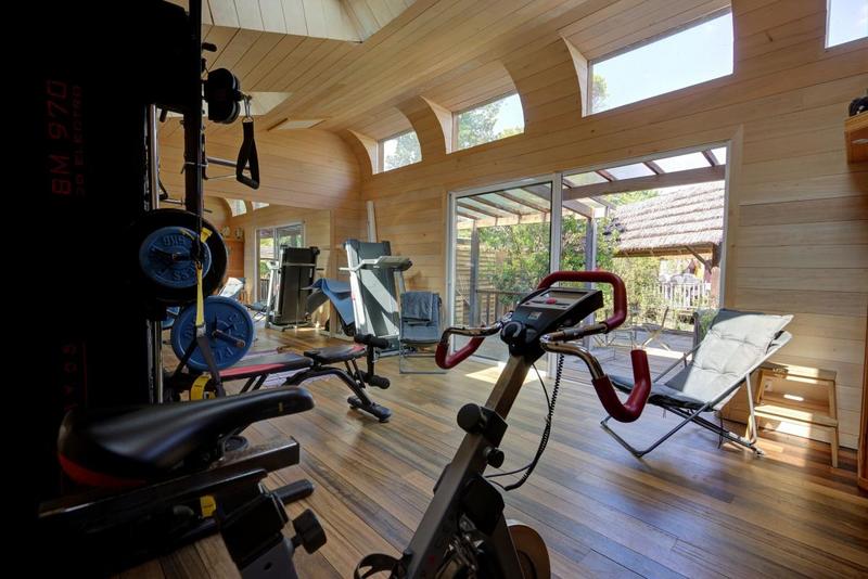 Maison - 251 m² - 10 pièces