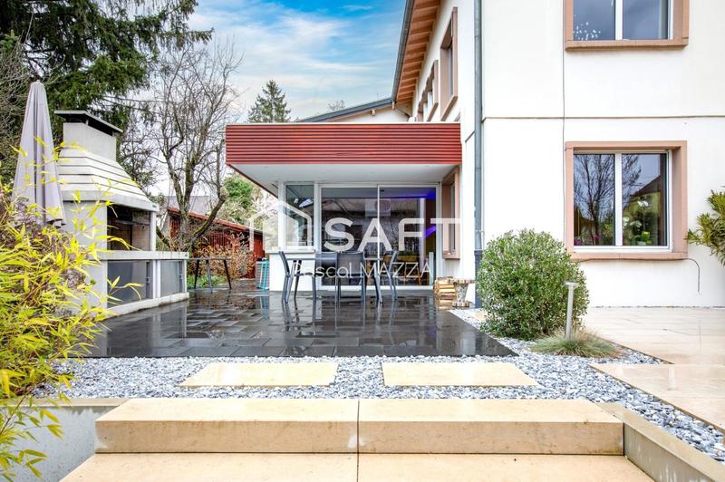 Villa - 220 m² - 7 pièces