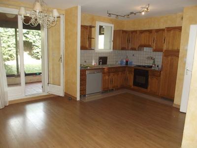 Maison traditionnelle - 90 m² - 4 pièces