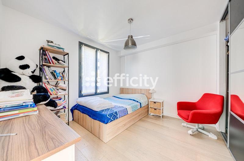 Maison de ville - 335 m² - 7 pièces