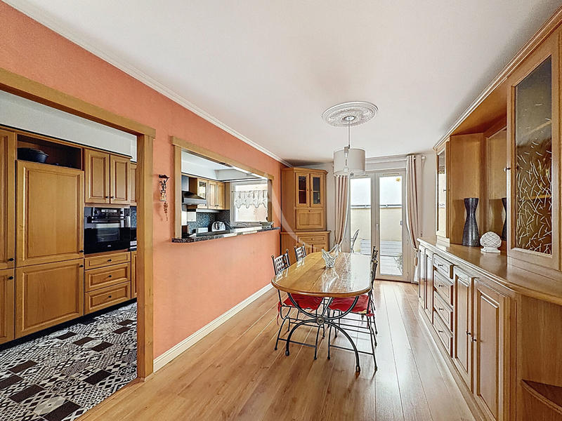 Maison - 120 m² - 5 pièces