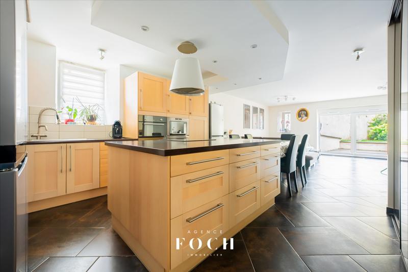 Appartement - 82 m² - 4 pièces