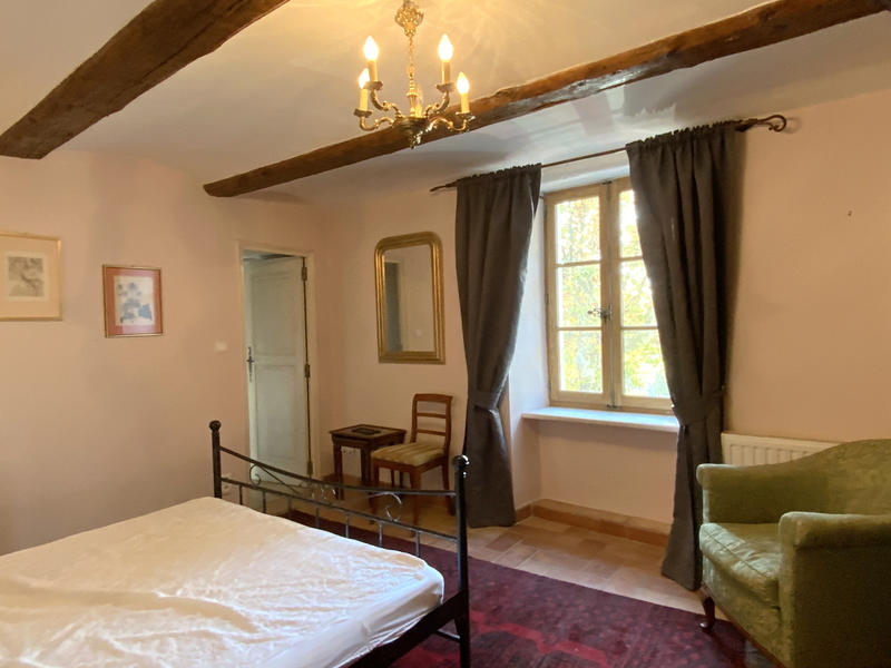 Maison - 250 m² - 7 pièces