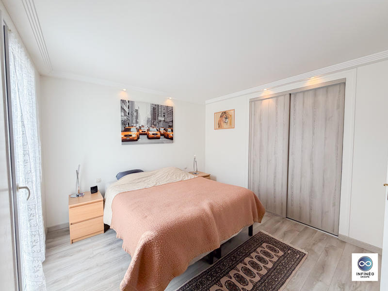 Maison - 107 m² - 6 pièces