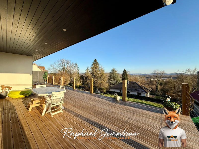 Maison - 151 m² - 6 pièces