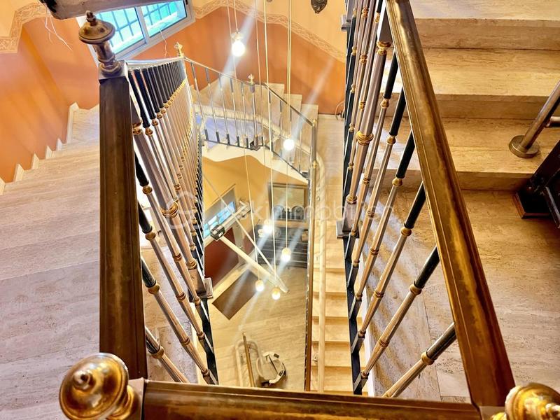 Immeuble - 783 m² - 25 pièces