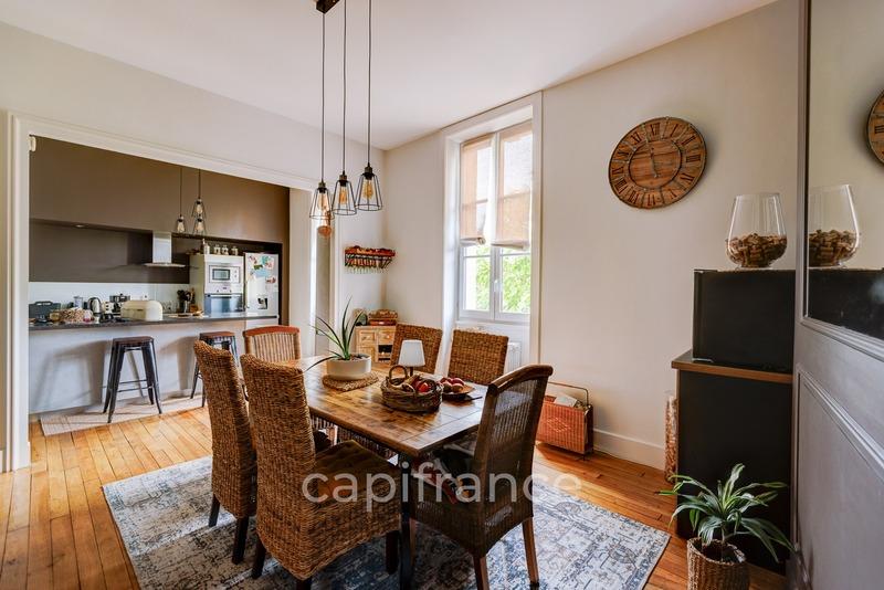 Appartement bourgeois - 130 m² - 4 pièces