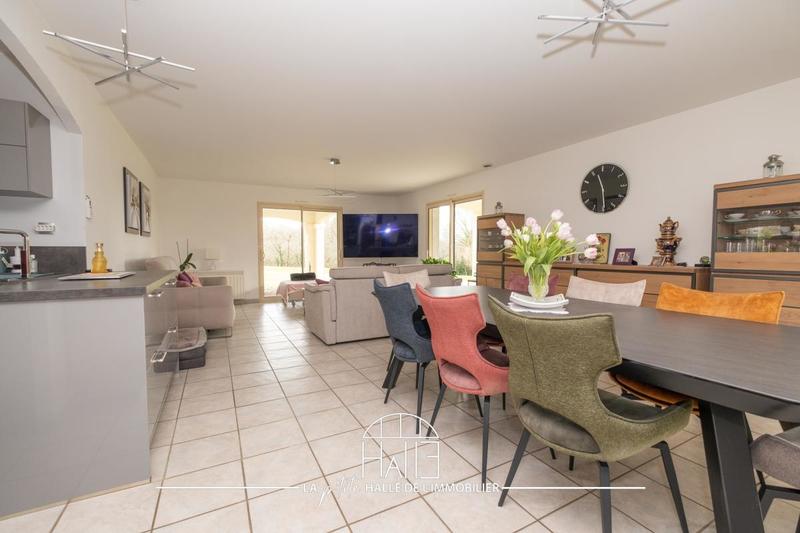 Pavillon - 145 m² - 6 pièces