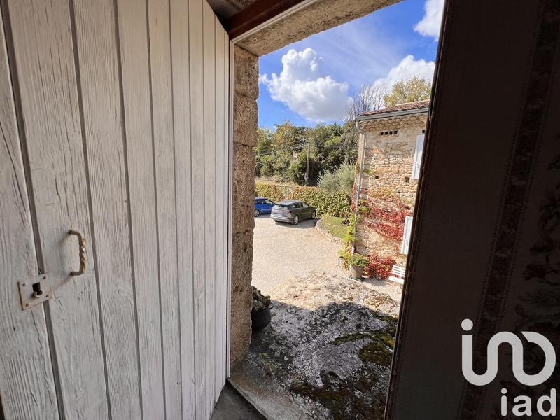 Maison - 270 m² - 8 pièces