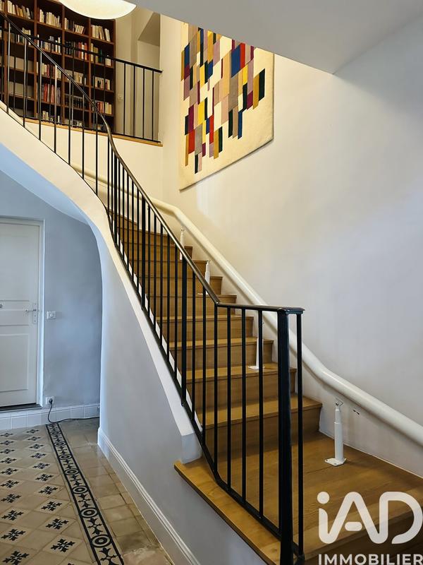 Maison - 332 m² - 8 pièces