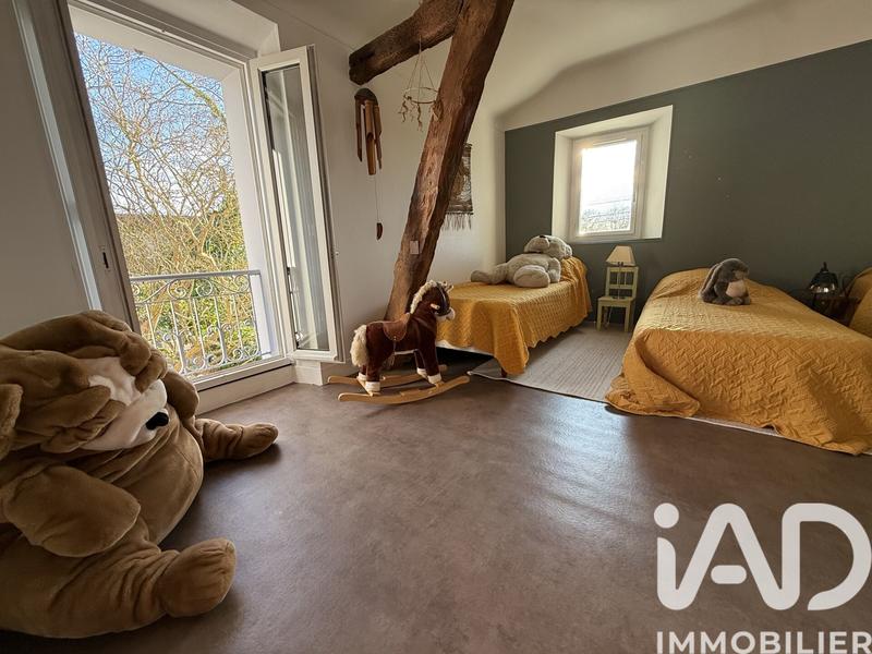 Maison - 228 m² - 7 pièces