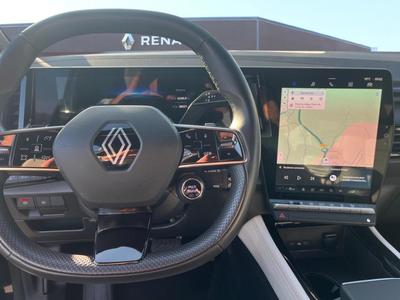 Renault Espace VI E-Tech hybrid 200 Iconic