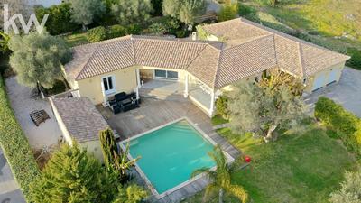 Maison d'architecte - 221 m² - 9 pièces