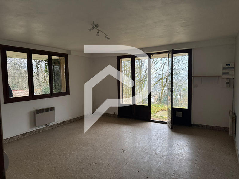 Maison - 339 m² - 12 pièces