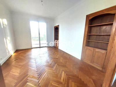 Appartement - 146 m² - 6 pièces