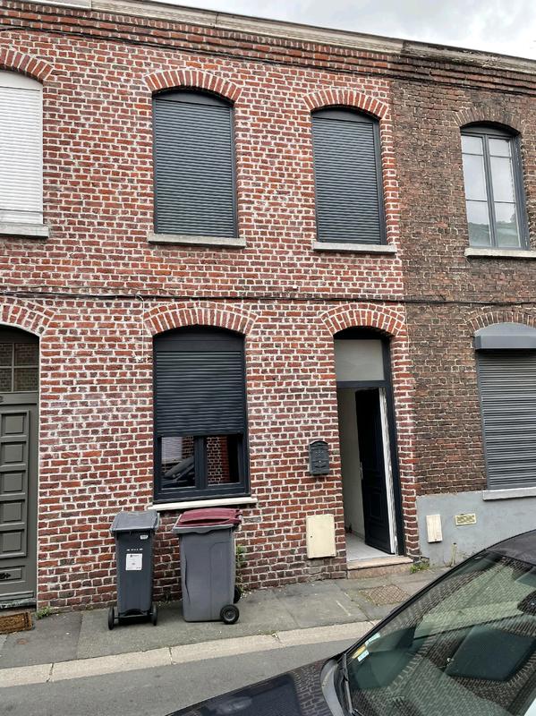 Maison - 90 m² - 6 pièces