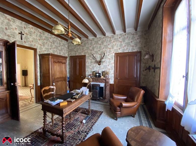 Maison - 222 m² - 9 pièces