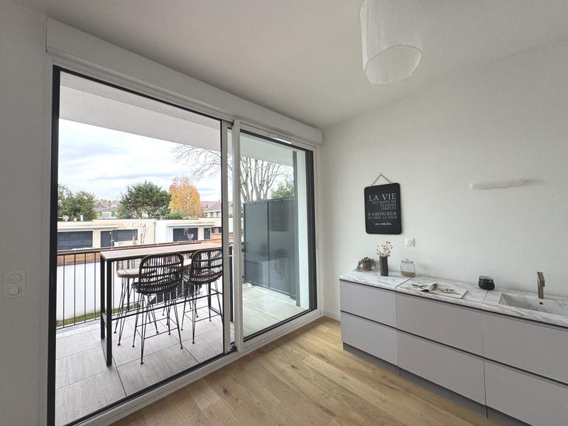 Appartement - 104 m² - 4 pièces