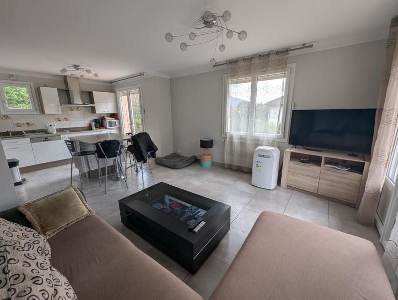 Maison - 110 m² - 6 pièces