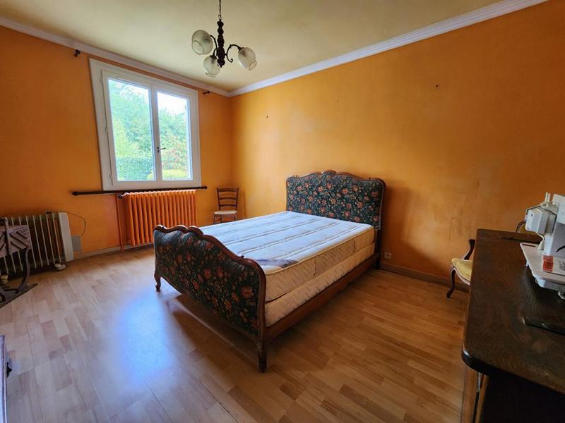 Maison - 216 m² - 7 pièces