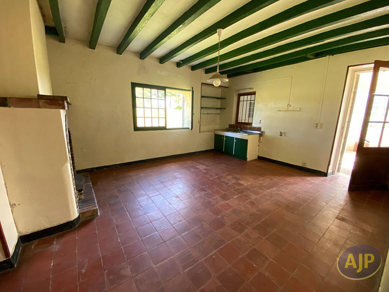 Maison - 420 m² - 8 pièces