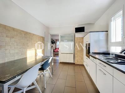 Maison - 170 m² - 7 pièces