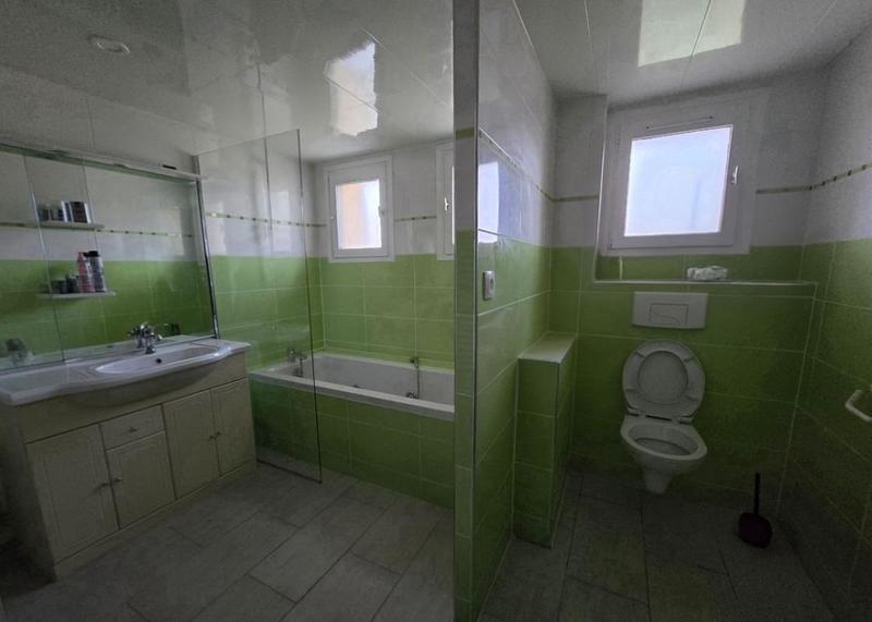 Maison - 136 m² - 5 pièces