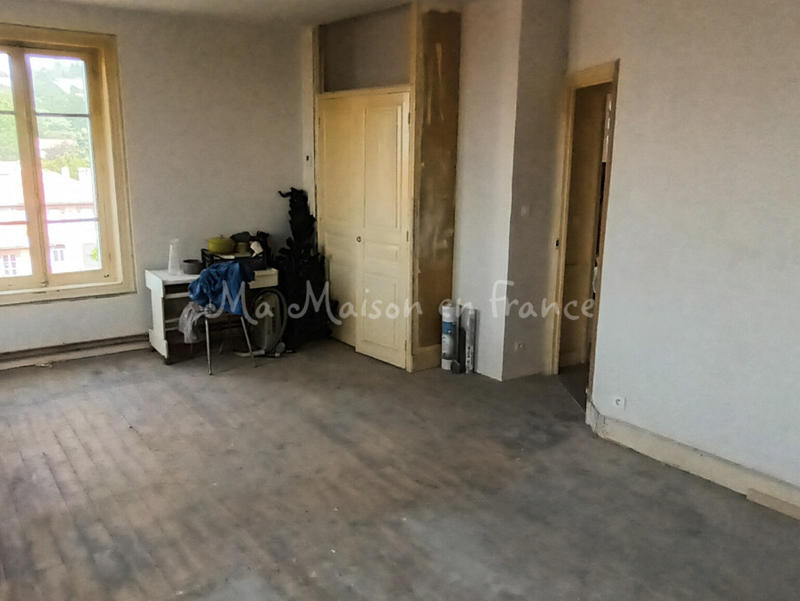Appartement - 80 m² - 3 pièces